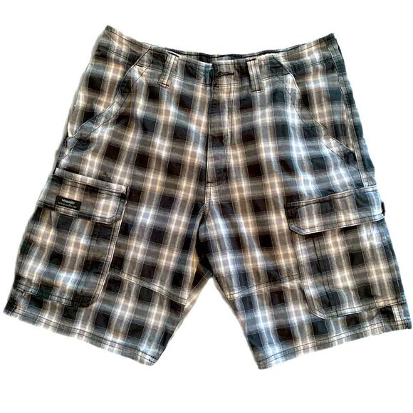 WRANGLER CARGO SHORTS MEN PLAID COTTON SPANDEX BLUE TAN WHITE RELAXED FIT. - Picture 1 of 12